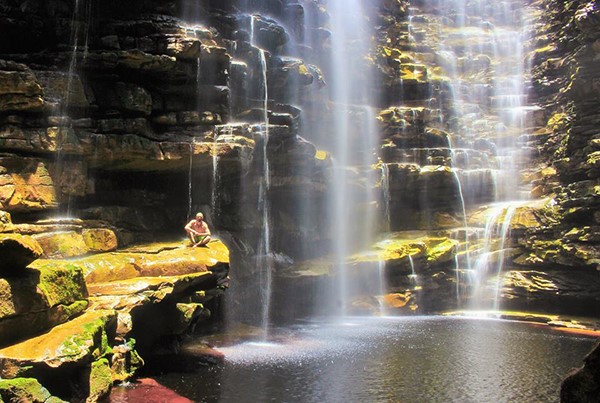 Visiting, Mixila waterfalls (Lençóis) in Chapada Diamatina National Park / Ivan Bahia Guide, traveling in Brazil, reisgids in Brazilie,#IvanBahiaGuide,#SalvadorBahiaBrazil,#Bresil,#BresilEssentiel,#BrazilEssential,#ChapadaDiamantina,#Brazilie,#ToursByLocals,#GayTravelBrazil,#IBG,#FotosBahia,#BahiaTourism,#SalvadorBahiaTravel,#FotosChapadaDiamantina,#fernandobingretourguide,#BrazilTravel,#ChapadaDiamantinaGuide,#ChapadaDiamantinaTrekking,#Chapadaadventure,#BahiaMetisse,#BahiaGuide,#diamantinamountains,#DiamondMountains,#ValedoPati,#PatyValley,#ValeCapao,#Bahia,#Lençois,#MorroPaiInacio