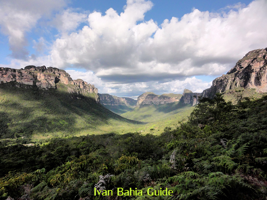 Discover Chapada Diamantina National Park in Bahia, on trekking in the Valé do Pati, with Ivan Bahia private tour-guide / travel agency, for the best experience in Salvador, Chapada Diamantina National Park and Bahia /NE-Brazil