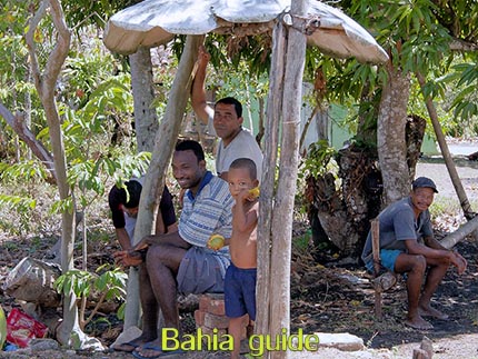 Trek het binnenland in en overal ondervind je de natuurlijke gastvrijheid en nieuwsgierigheid, foto's Chachoeira en omgeving in het Recôncavo-gebied langs de Paraguaçu-rivier, op ontdekking met uw vlaamse reis-gids Ivan (die al 10 jaar in Bahia woont) en die zorgt voor uw rond-reis met begeleiding in het Nederlandsin Brazilië #BahiaTourism #IvanBahiaGuide #IvanSalvadorBahia #SalvadorBahiaTravel #ToursByLocals  #yourtoursbrazil #maurotours #bahiatopturismo #cassiturismo #bahiapremium #maisbahiaturismo #ibg #fernandobingretourguide #reconcavobaiano #bahiaguide #BahiaMetisse #FotosBahia #dirkvankerckhove #Guidedetourismesalvadorbahiabresil #TransatJacquesVabres #gaytravelbrazil #bestofbrazil #topofbrazil 