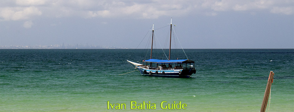 onze schoener in de Allerheigen-baai op weg naar de eilanden Frades en Itaparica - Ivan Bahia Guide